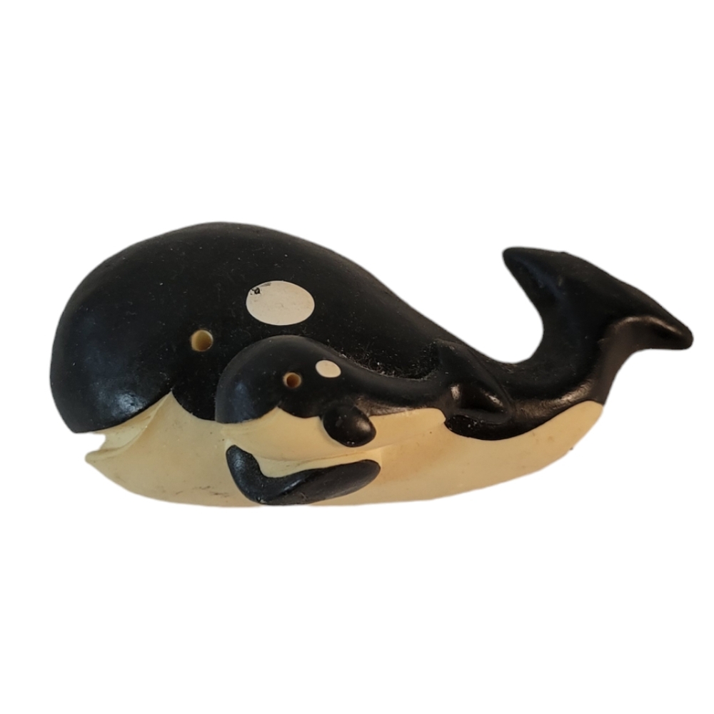 Clay Critters Orca Whale With Baby Magnet